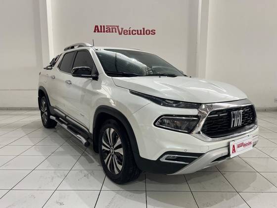 FIAT TORO 2.0 16V TURBO DIESEL VOLCANO 4WD AT9